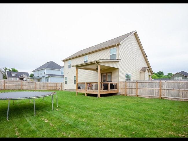Building Photo - 502 Latham Ct