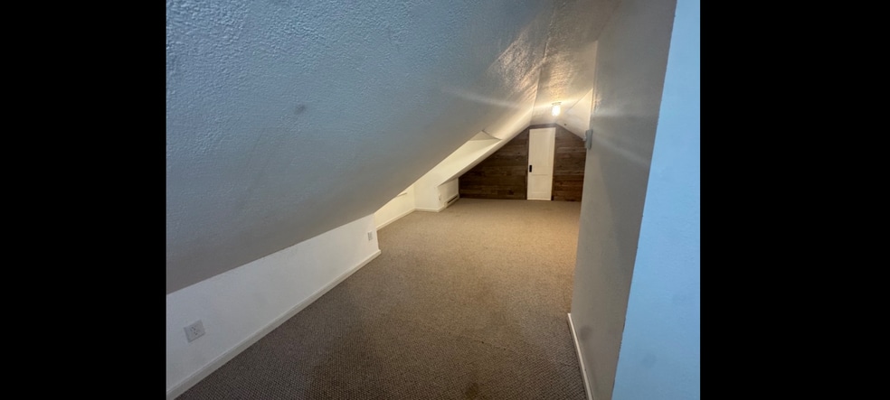 Upstairs bedroom - 1102 Kenwood St