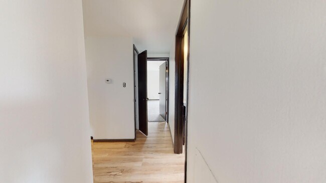 Building Photo - Parma - Ridgewood Lofts - 2 Bedroom - 1 Bath