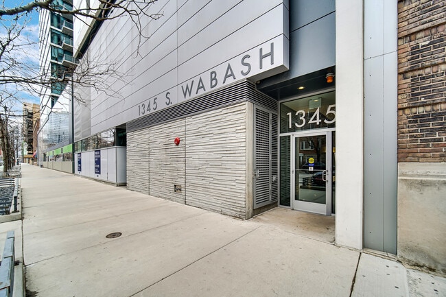 Building Photo - 1345 S Wabash Ave