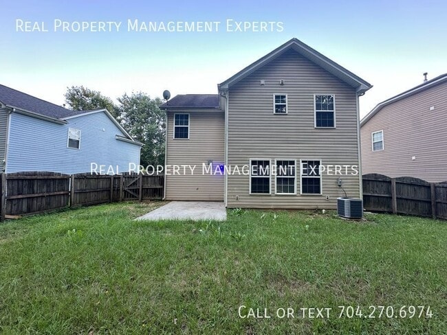 Building Photo - 14034 Pinyon Pine Ln