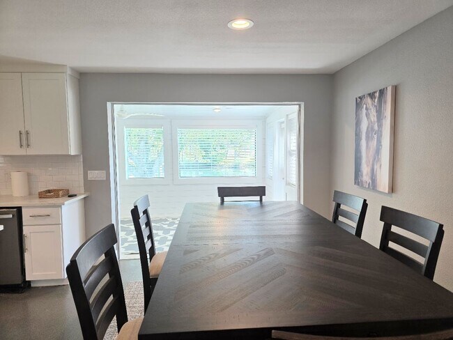 Building Photo - Beautiful waterfront property in Woodland Estates.