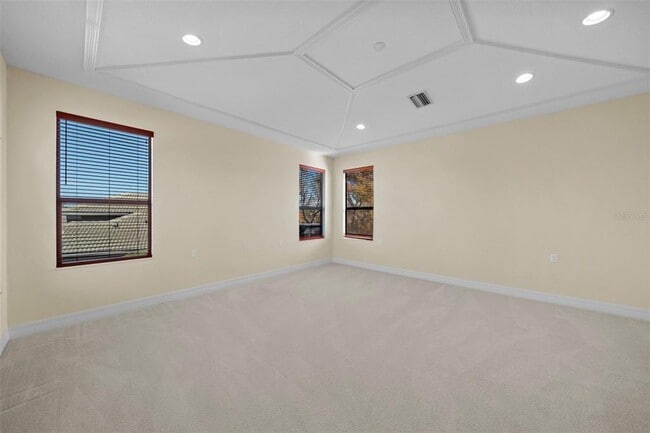 Building Photo - 650 Crane Prairie Way