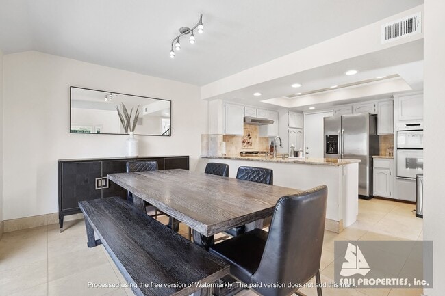 Building Photo - Beach townhome Vacation Rental with two ca...