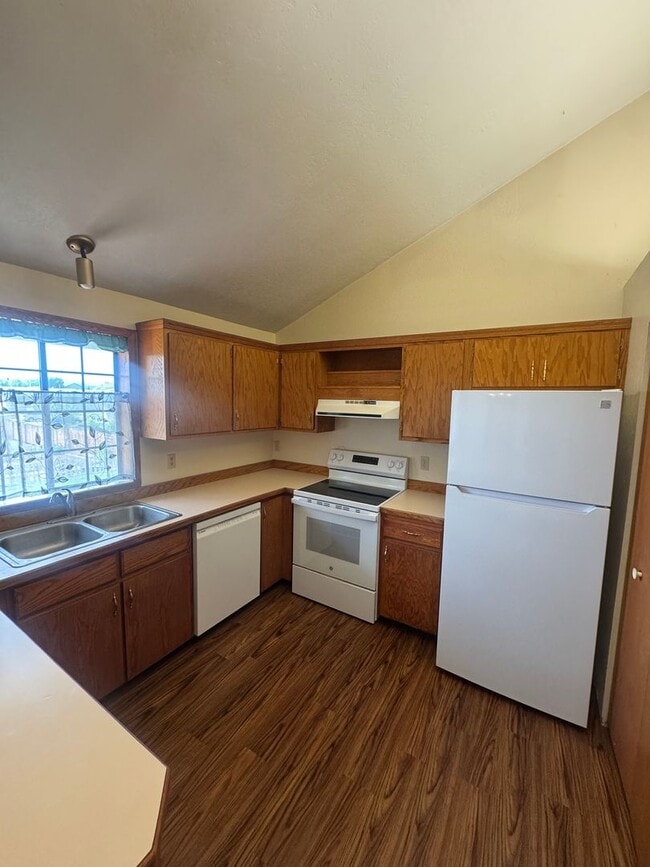 Building Photo - Non-Refundable & Security Deposit Total: $2150.00