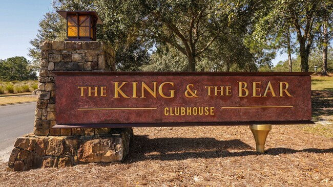 Building Photo - Spacious 4BR Retreat w/ Fenced Yard + Resort Amenities