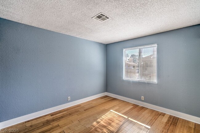 Building Photo - 7961 Lions Rock Way