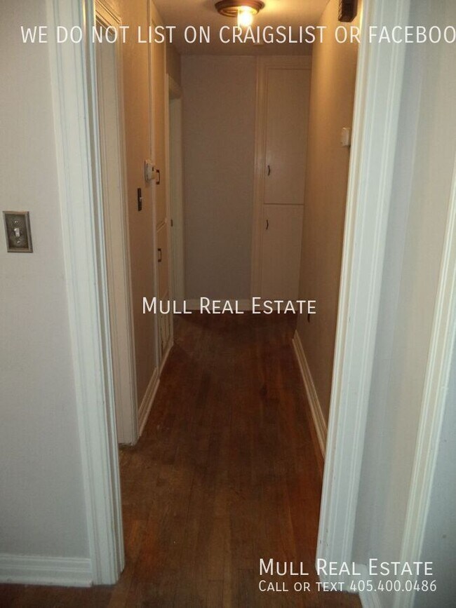 Building Photo - Affordable 2 bed 1 bath home on the NW sid...