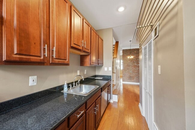 Building Photo - 2 Bedroom 1 Bathroom Rowhouse // H-Street Corridor // Private Parking Included!