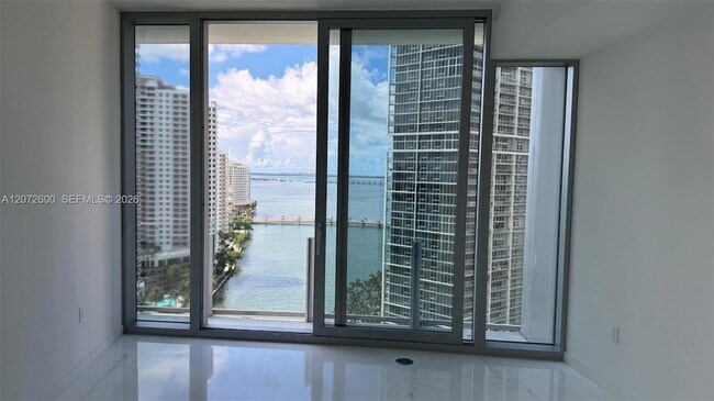 Building Photo - 300 Biscayne Blvd Way