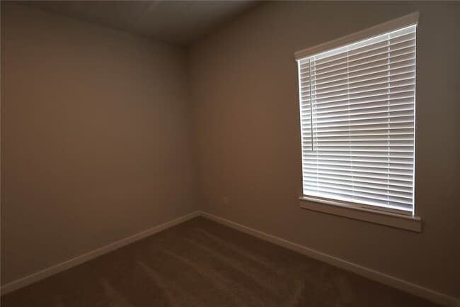 Building Photo - 8515 Blueberry Ash St