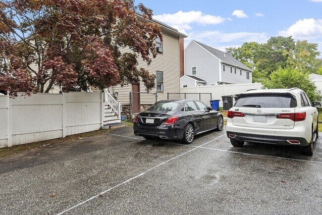 Building Photo - 27-29 Chadwick St