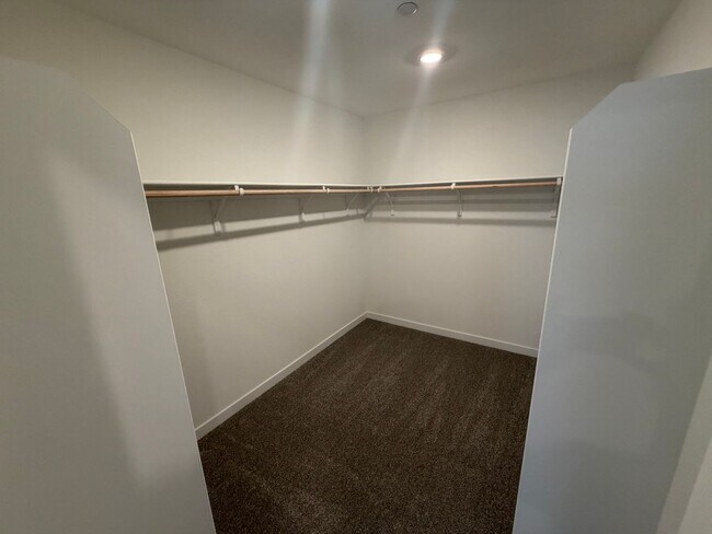 Building Photo - 3 Bedroom | 2.5 Bathroom | New two-story home in Elk Grove