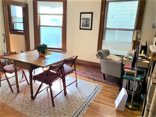 Building Photo - 125 E Johnson St