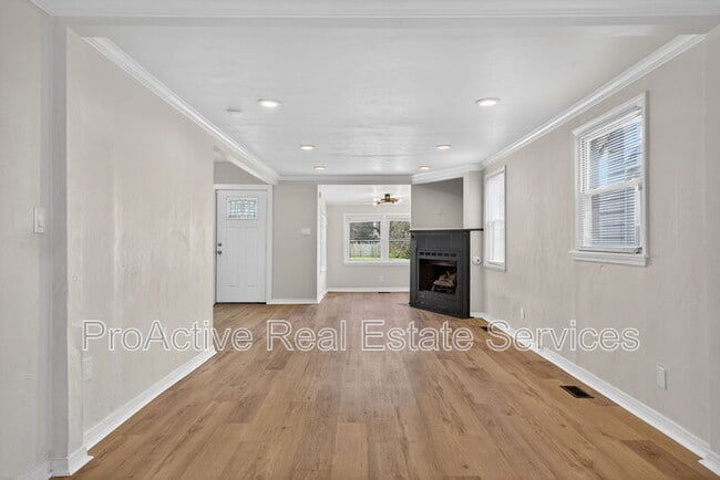 Building Photo - 1316 22nd St