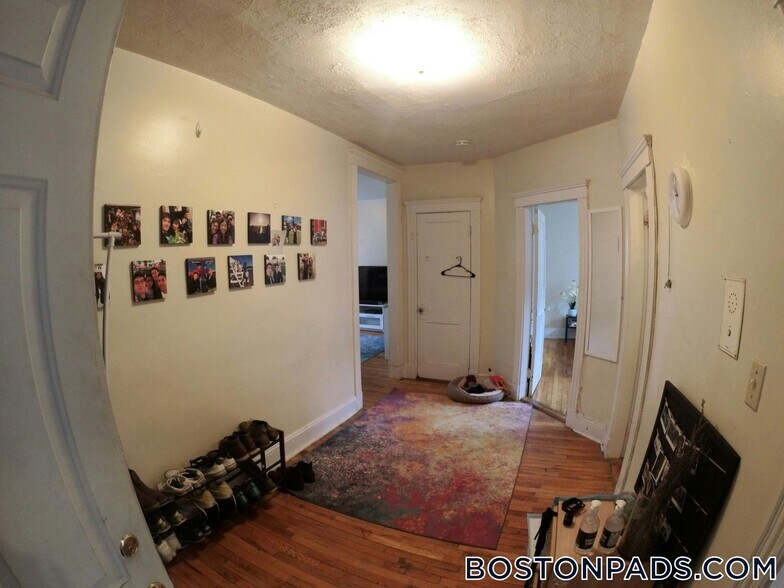 Building Photo - 1450 Commonwealth Ave