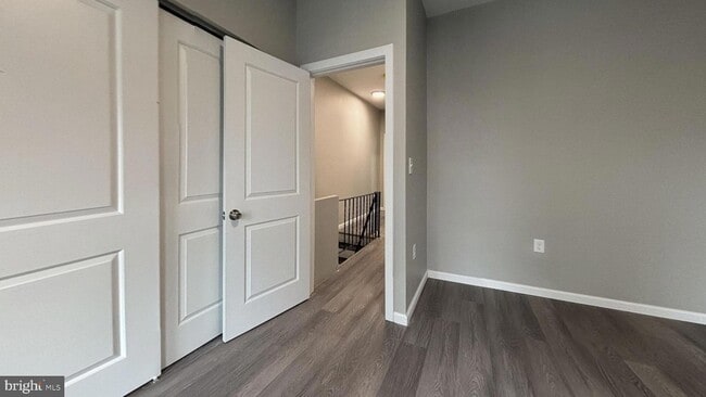 Primary Photo - 1536 S Napa St