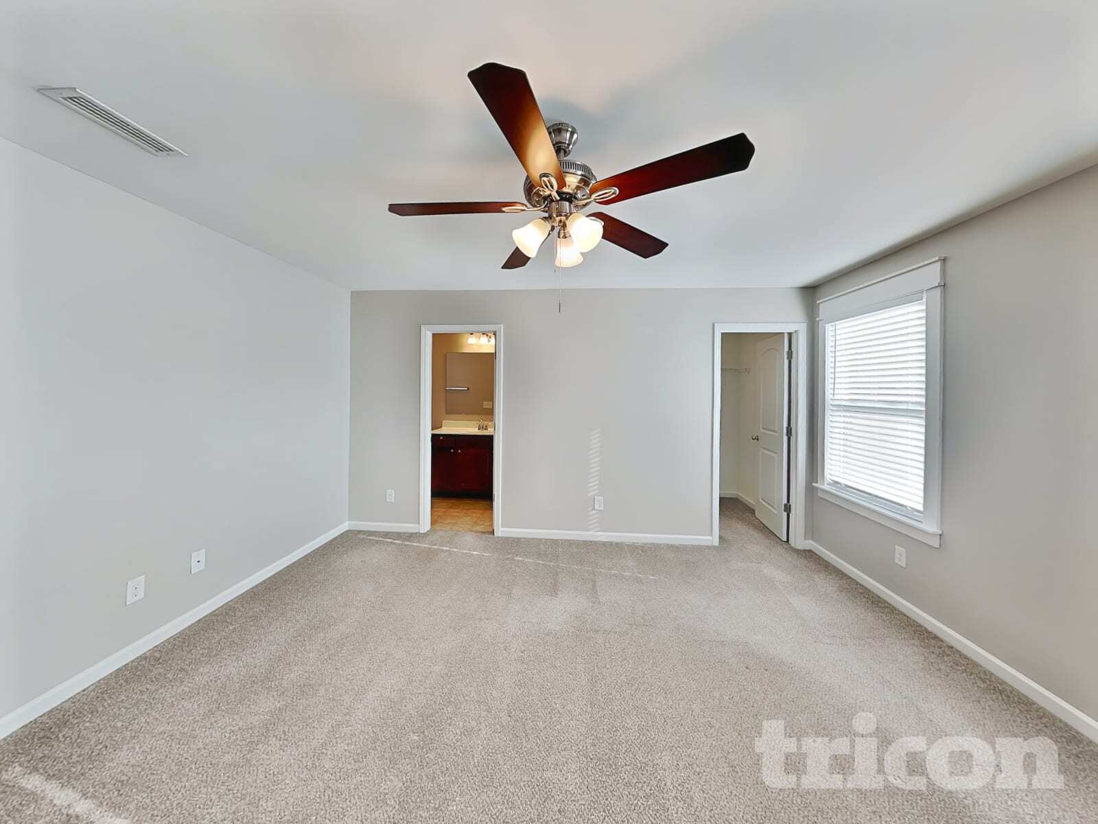 Building Photo - 10040 Portaferry Dr