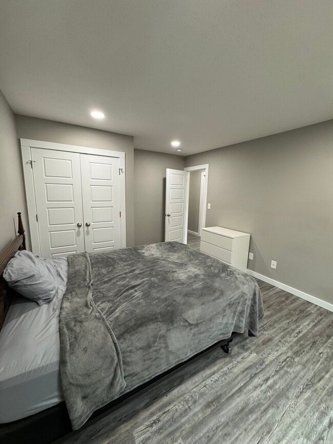 Building Photo - 241 Berry Ln