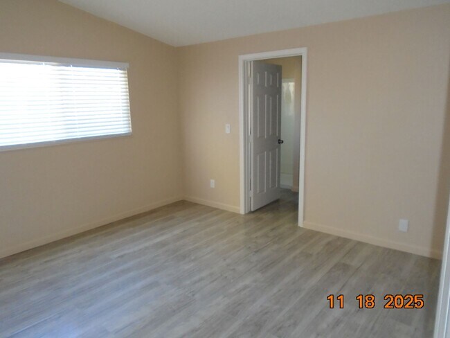 Building Photo - Lovely East Lancaster 3 Bedroom Home