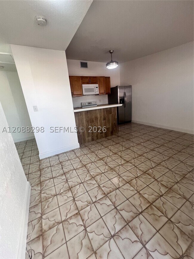 Building Photo - 1615 SW 137th Pl