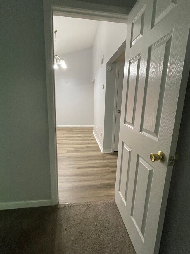 Building Photo - Stadium Village -  2 Bedroom 1 Bath near UGA & Downtown Athens! Available soon!