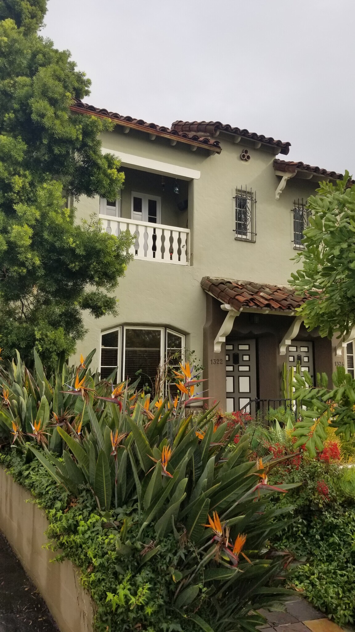 Building Photo - 1322 S Cloverdale Ave