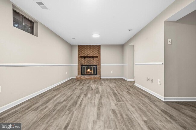 Building Photo - 5907 Wood Sorrels Ct