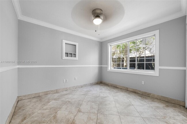 Building Photo - 10620 SW 146th Ct