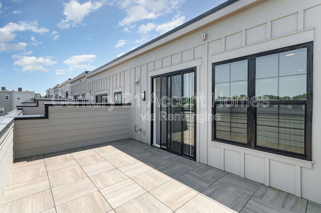 Building Photo - 7371 Old Airfield Ln