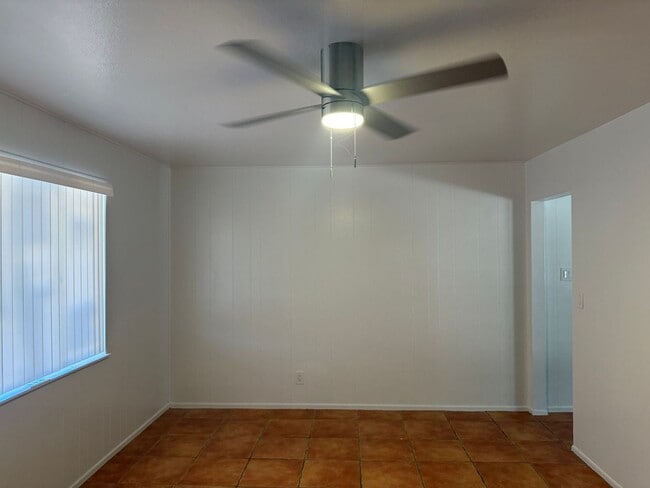 Building Photo - Charming 3-Bedroom Home Near Peaceful Retirement Area – No Age Restrictions!