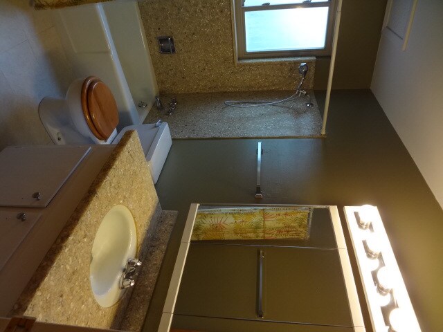 Building Photo - 1117 Ponderosa Dr