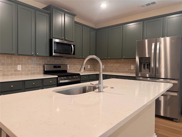 Building Photo - 8134 Grotto Dr