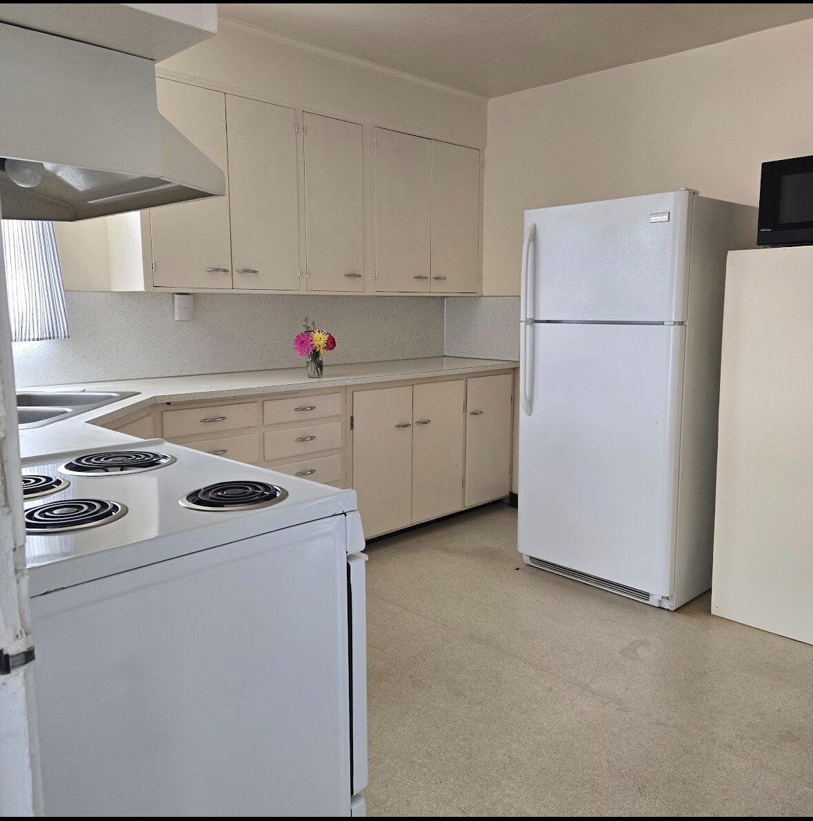 Building Photo - 2120 Laurel St