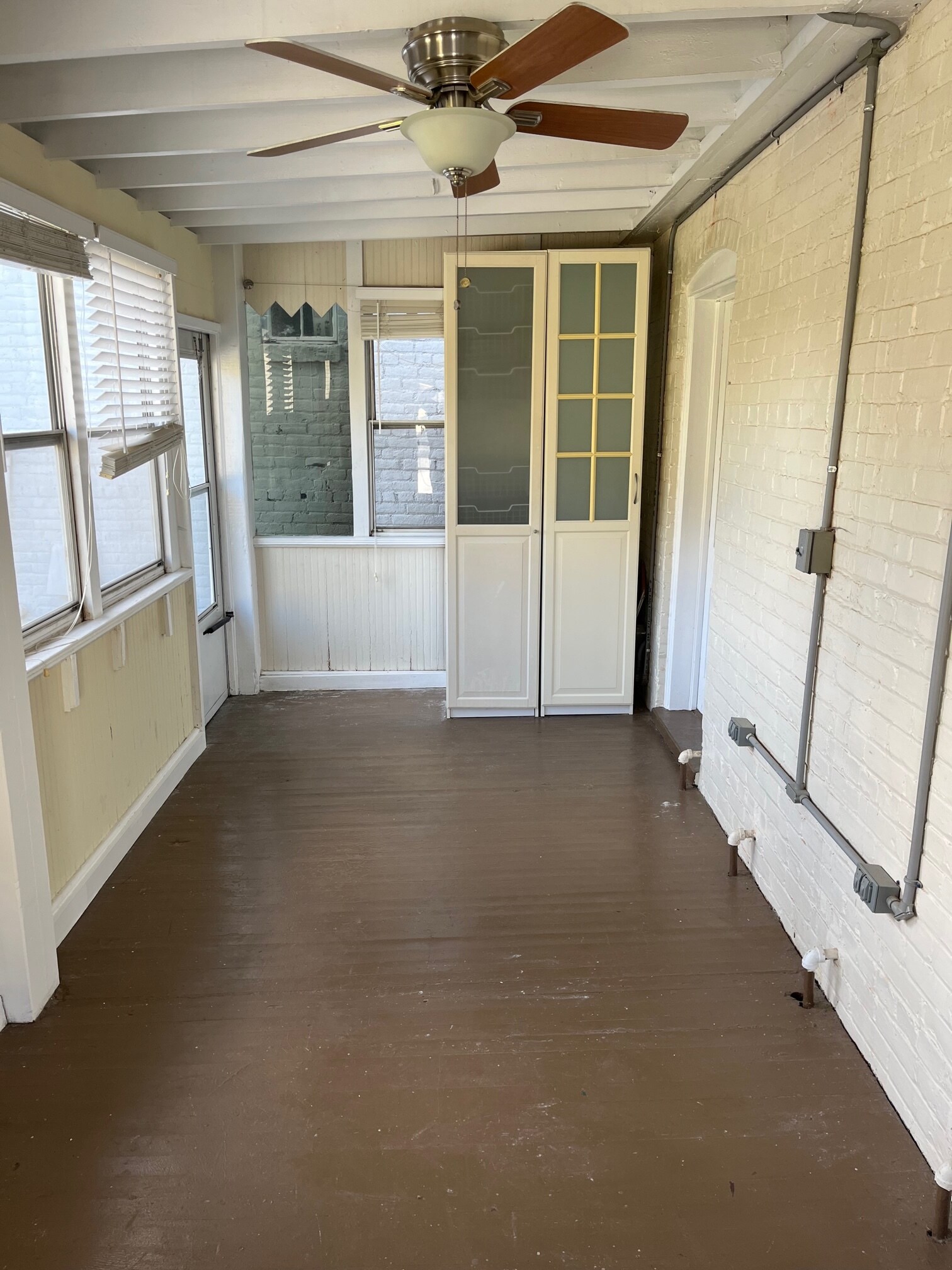 Building Photo - 619 Caroline St