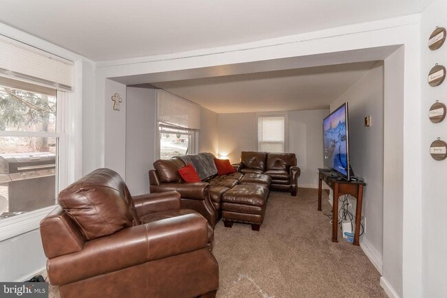 Building Photo - 801 Bethel Ave