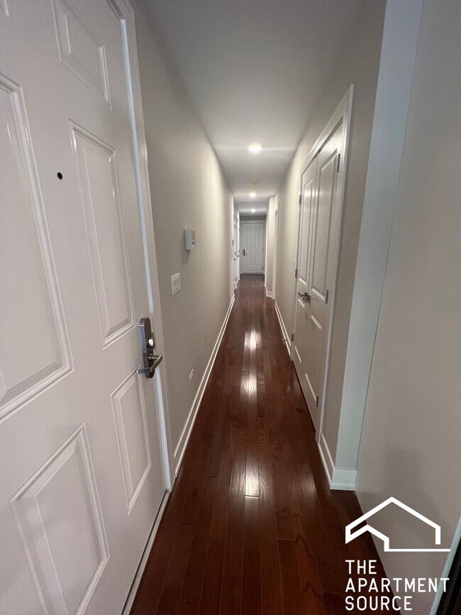 Building Photo - 4641 Malden St