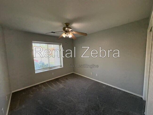 Building Photo - 786 Kinglet Ct