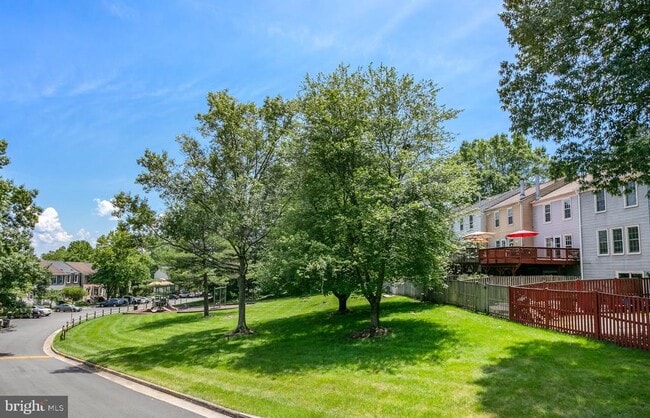 Building Photo - 7433 Hatherleigh Ct