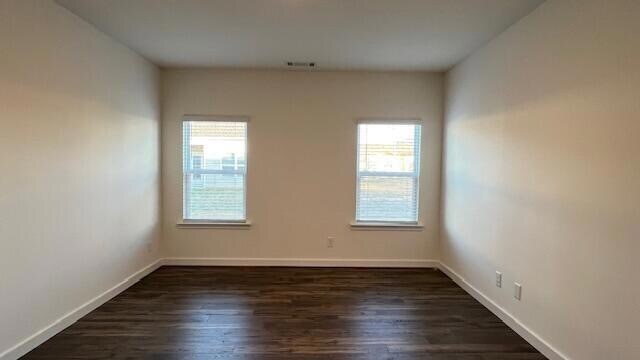 Building Photo - 4266 Scenic Dr SE