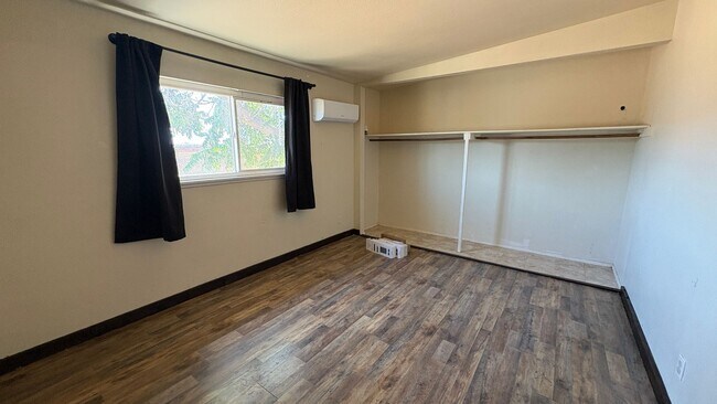 Building Photo - Desert Living in Apple Valley — Spacious Estate with Privacy & Comfort