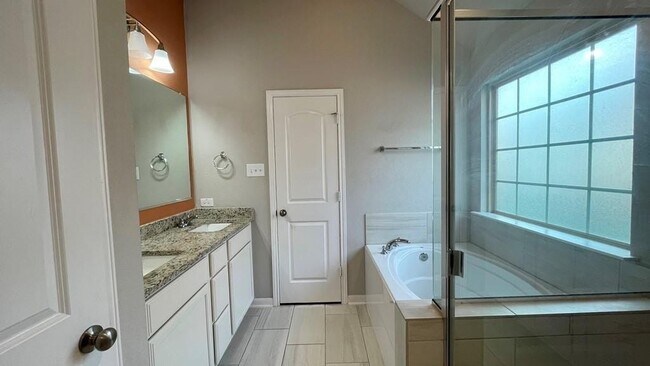 Building Photo - 8113 Northgate Lp