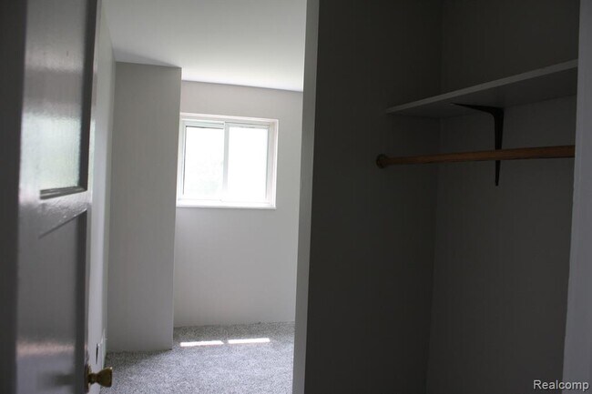 Building Photo - 32161 Genessee St