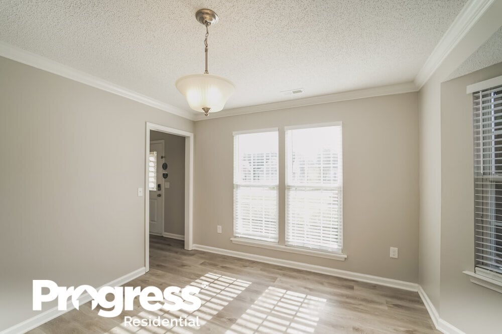 Building Photo - 2454 Saguaro Ln