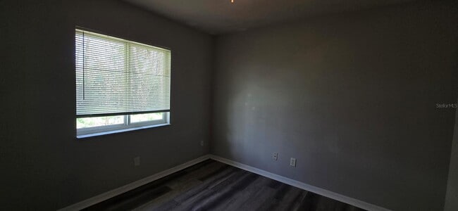 Building Photo - 2911 SE 52nd Ave