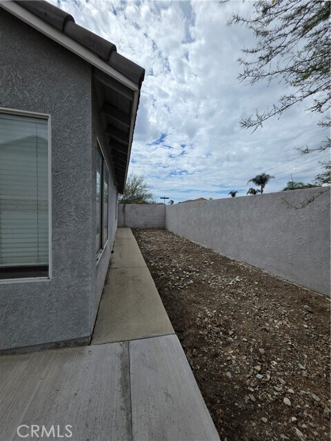 Building Photo - 2874 W Calle Vista Dr
