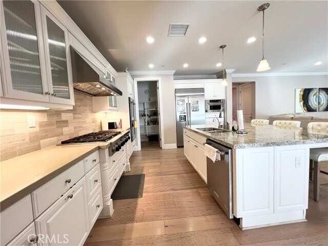 Building Photo - 76 Weston