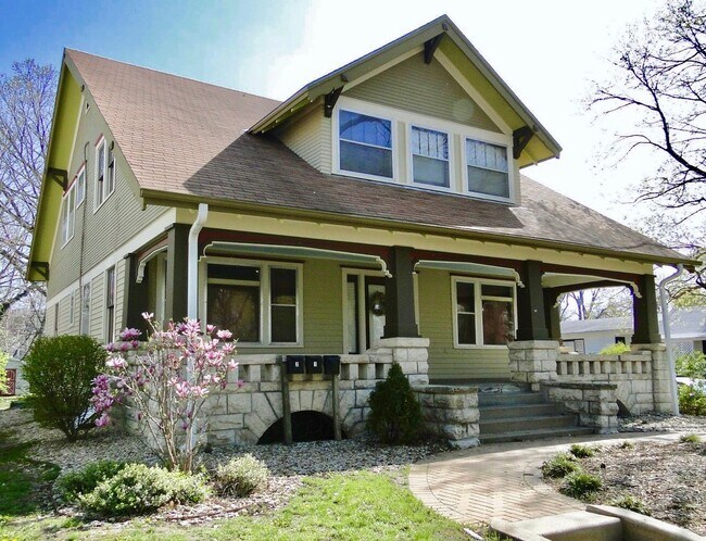 Primary Photo - 931 Leavenworth St