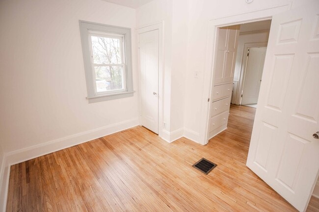 Building Photo - Very Spacious Four Bedroom Home For Rent!