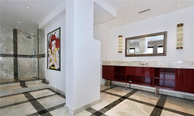 Building Photo - 1000 W Island Blvd